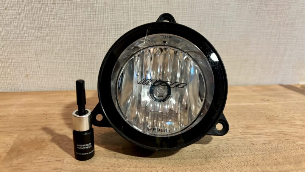 『Windshield Crack Repair Kit』で作業開始