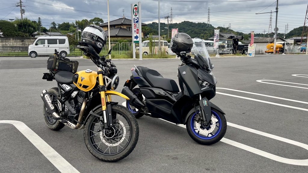 洗車をして2台でツーリングする