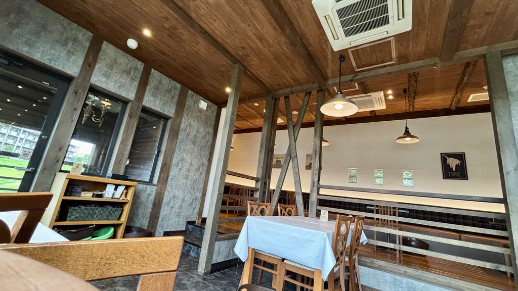 イタリアンジェラートとパスタのお店お店「mamma」さんの内装