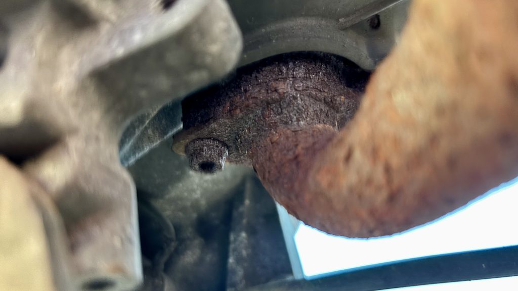 スズキレッツ２の錆びたエキマニ
