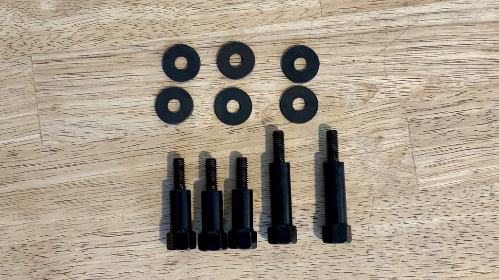 バイクパーツセンターのスクーター用フロントバスケットの付属品