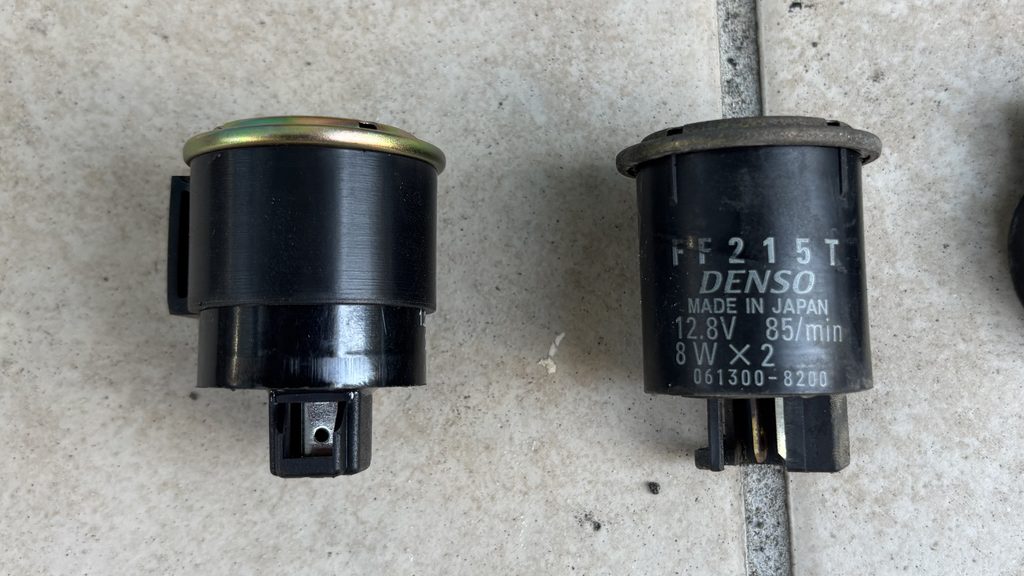 スズキレッツ2のウインカーリレーの製品比較